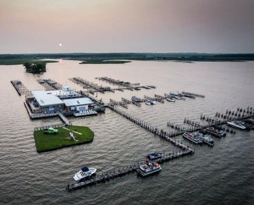 Blarney Island, Antioch, IL